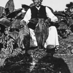 Dohányfűző: Donkó János. A fotó tulajdonosa: Visnyeiné Pető Edit.